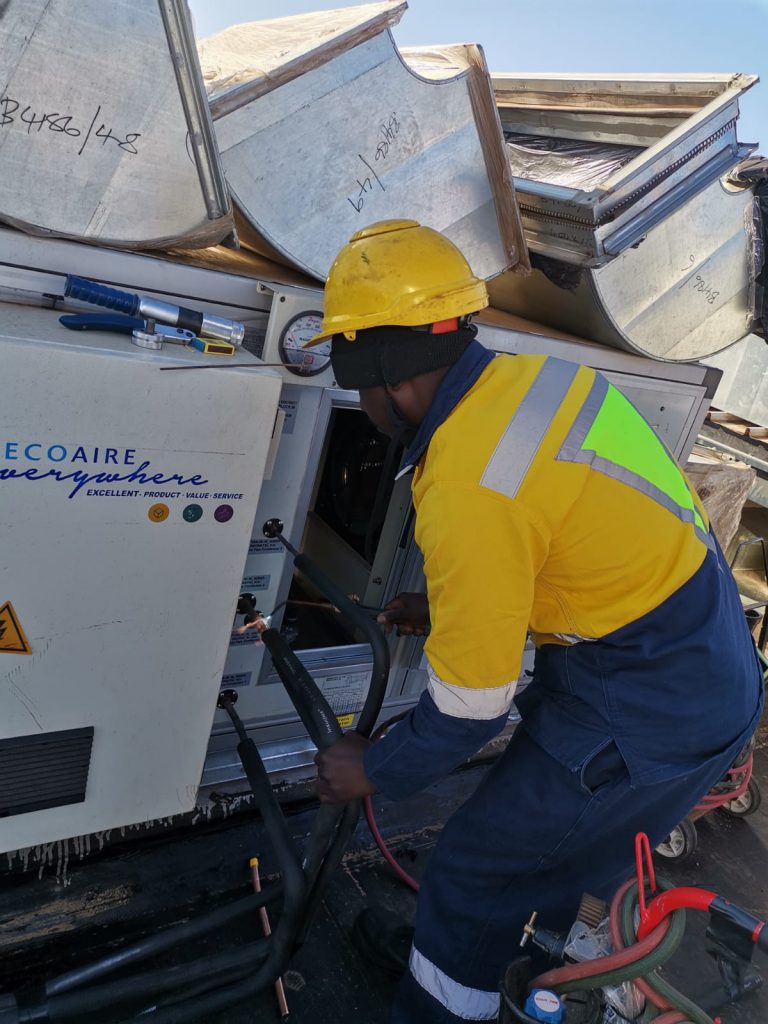 repairing aircon